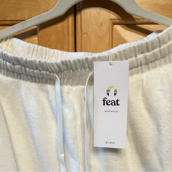 FEAT Blanket Blend Joggers - Picture 2 of 6